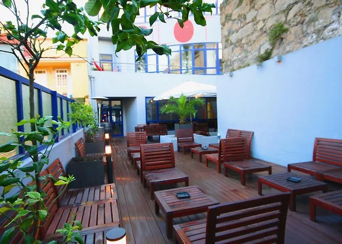 PILOT Design Hostel&Bar Porto